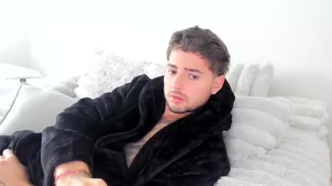 Zay lanez online show from 11/04/25, 06:29