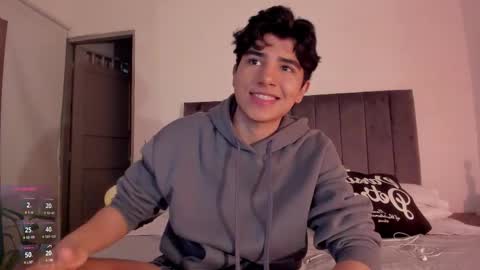 Snapshot of zayotto chatting on 12/05/25, 06:22 Hii im Zay. I save money for education. PVT Open. online show from 12/05/25, 06:22