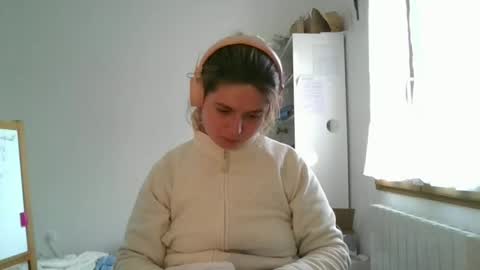 Snapshot of zazbella chatting on 03/20/26, 07:35 zazbella online show from 03/20/26, 07:35