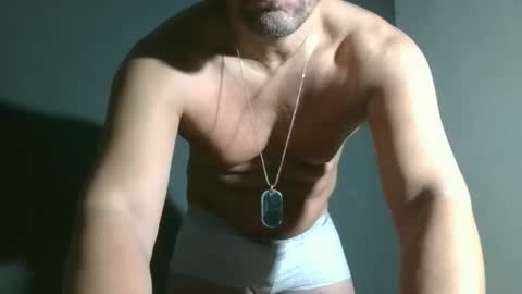 Snapshot of zboy58 chatting on 11/09/25, 05:39 zboy58 online show from 11/09/25, 05:39