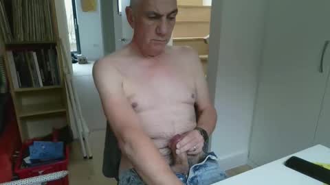 zeep16 online show from 11/07/25, 10:15