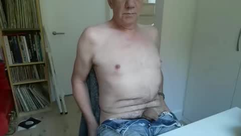 zeep16 online show from 11/10/25, 10:03