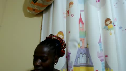 Snapshot of zeina_gen chatting on 06/05/26, 10:59 flabby online show from 06/05/26, 10:59