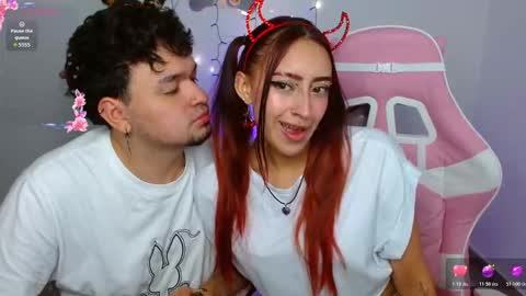 Zelda And Kuro online show from 10/21/25, 06:41