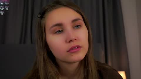 Emilia online show from 01/14/26, 01:22