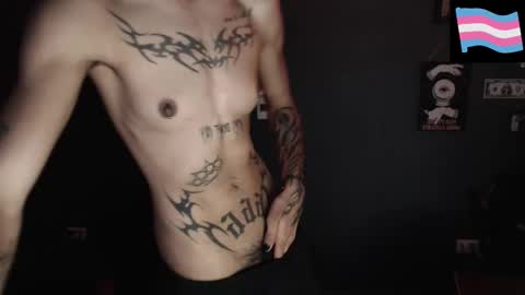 Snapshot of zeldrissss chatting on 10/26/25, 02:01 Zeldris online show from 10/26/25, 02:01