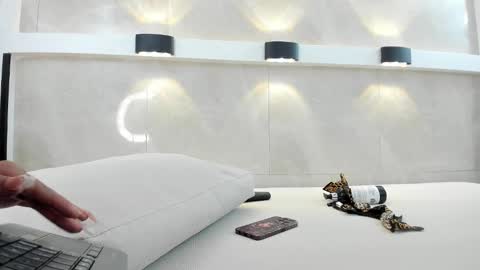 Zenda Evans online show from 02/20/26, 06:26