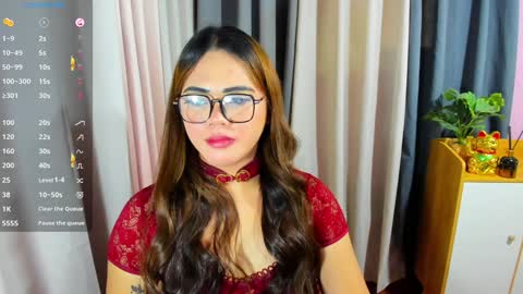 Zendaya online show from 12/14/24, 03:51