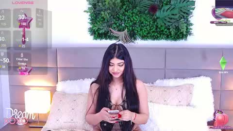 Snapshot of zendayaclark chatting on 03/06/25, 03:57 Zendaya online show from 03/06/25, 03:57