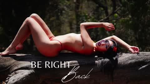 Zendaya online show from 02/01/25, 05:39