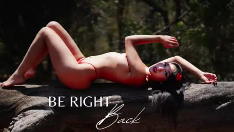 Zendaya online show from 03/08/25, 09:08