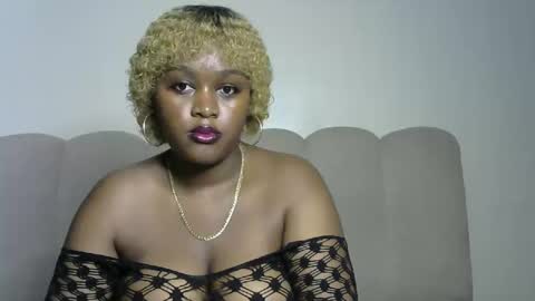 Snapshot of zendayah47 chatting on 02/05/26, 06:34 Caramel online show from 02/05/26, 06:34