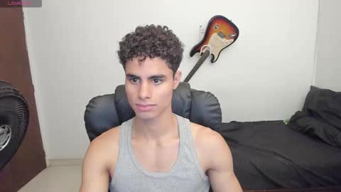 zenzhu online show from 09/30/25, 02:49