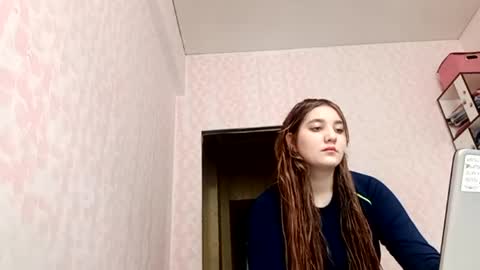 zeniabrossoit online show from 03/08/26, 04:16