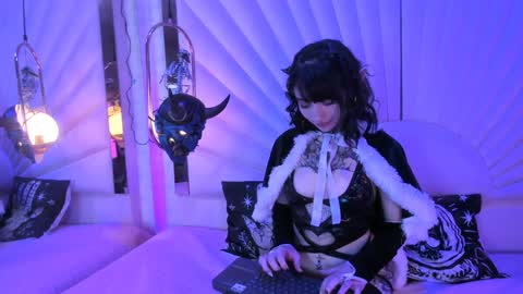    online show from 12/22/24, 04:27