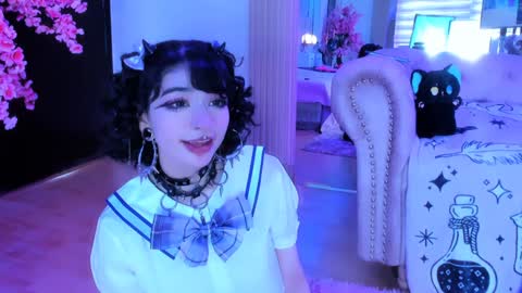    online show from 02/03/25, 02:34