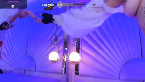    online show from 02/18/25, 08:47