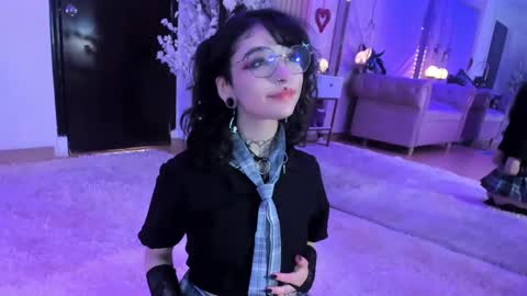    online show from 03/03/25, 08:32