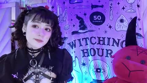    online show from 11/01/25, 01:57