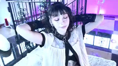 Snapshot of zephirah_abney_ chatting on 08/01/26, 06:40 online show from 08/01/26, 06:40