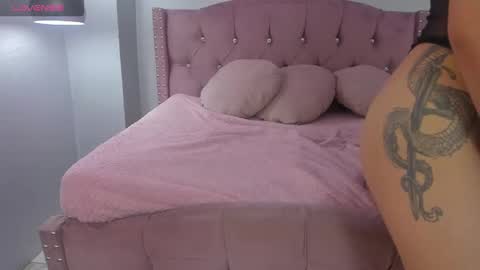 Snapshot of zephyra_angels1 chatting on 02/20/25, 04:50 ZEPHYRA ANGELS online show from 02/20/25, 04:50