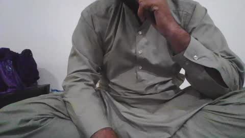 zes6363 online show from 10/08/25, 03:31