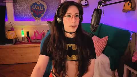 Snapshot of zesty_peach chatting on 06/09/26, 11:27 zesty_peach online show from 06/09/26, 11:27