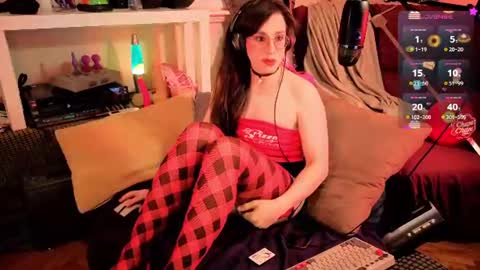 zesty_peach online show from 07/22/26, 12:13