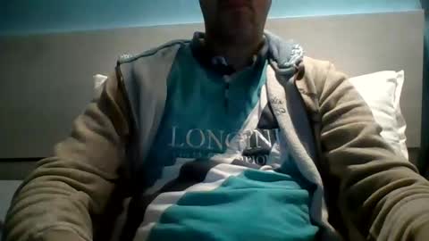 Snapshot of zeus00811 chatting on 10/04/25, 04:43 zeus online show from 10/04/25, 04:43