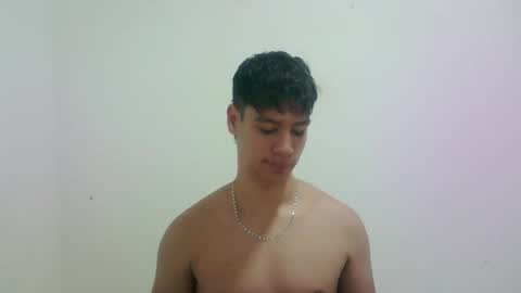 Snapshot of zeus_183 chatting on 10/04/25, 01:47 zeus_183 online show from 10/04/25, 01:47