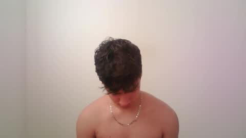 Snapshot of zeus_183 chatting on 10/31/25, 02:40 zeus_183 online show from 10/31/25, 02:40