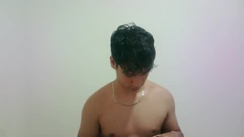 Snapshot of zeus_183 chatting on 11/01/25, 11:29 zeus_183 online show from 11/01/25, 11:29