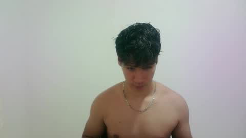 Snapshot of zeus_183 chatting on 11/02/25, 11:51 zeus_183 online show from 11/02/25, 11:51