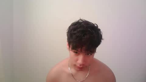 Snapshot of zeus_183 chatting on 11/13/25, 02:05 zeus_183 online show from 11/13/25, 02:05