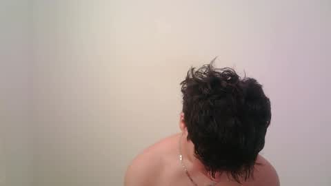 Snapshot of zeus_183 chatting on 11/15/25, 01:51 zeus_183 online show from 11/15/25, 01:51