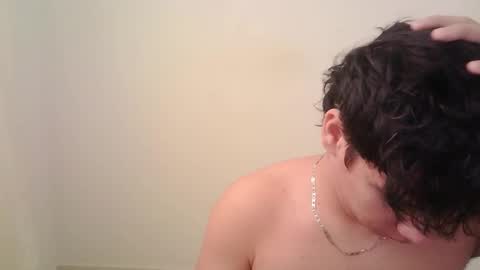 Snapshot of zeus_183 chatting on 11/20/25, 02:06 zeus_183 online show from 11/20/25, 02:06