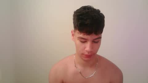 Snapshot of zeus_183 chatting on 11/24/25, 12:49 zeus_183 online show from 11/24/25, 12:49