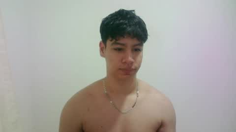 zeus_183 online show from 04/17/26, 08:28