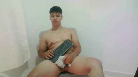 zeus_183 online show from 07/26/26, 03:47