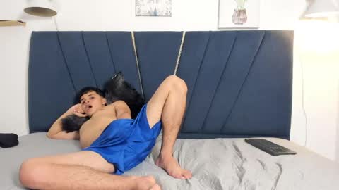 zeus_cum19 online show from 04/24/26, 09:17