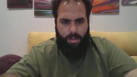 Snapshot of zeusateneo chatting on 02/05/25, 10:22 Zeus online show from 02/05/25, 10:22