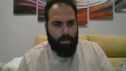 Snapshot of zeusateneo chatting on 03/08/25, 08:22 Zeus online show from 03/08/25, 08:22