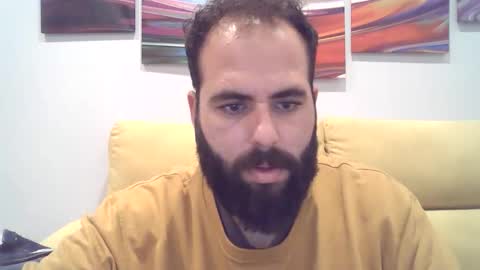 Snapshot of zeusateneo chatting on 11/23/25, 03:23 Zeus online show from 11/23/25, 03:23