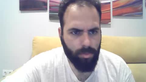 Snapshot of zeusateneo chatting on 02/04/26, 11:49 Zeus online show from 02/04/26, 11:49