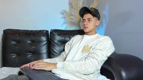 Zeus Brant online show from 04/10/26, 02:00