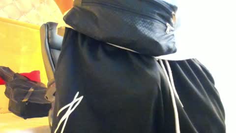 Snapshot of zeusjeff chatting on 01/23/25, 11:48 zeus online show from 01/23/25, 11:48