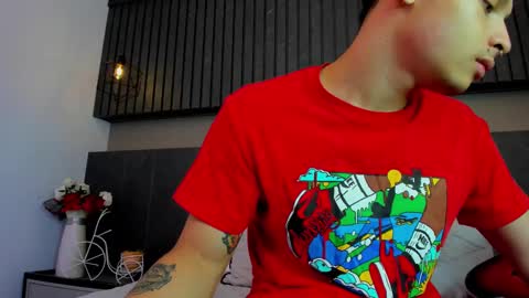 Snapshot of zeusjeff chatting on 02/10/25, 09:25 zeus online show from 02/10/25, 09:25