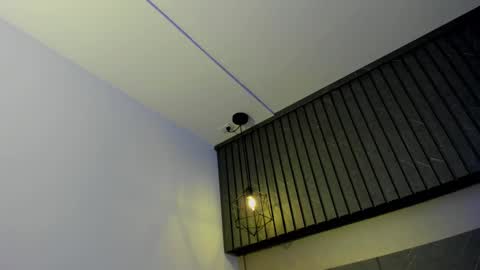 Snapshot of zeusjeff chatting on 02/18/25, 06:59 zeus online show from 02/18/25, 06:59