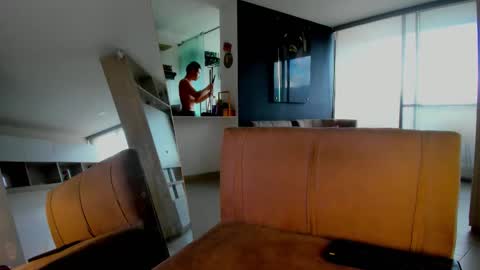 Snapshot of zeusjeff chatting on 11/30/25, 07:51 zeus online show from 11/30/25, 07:51