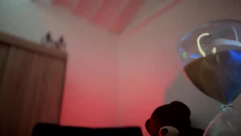 zeus online show from 04/24/26, 03:09